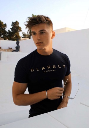 Blakely Goldcross T-Shirt Black | 649-LRVBOG