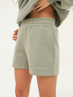 Blakely Isabel Jogger Shorts Olive | 817-JOGRWV