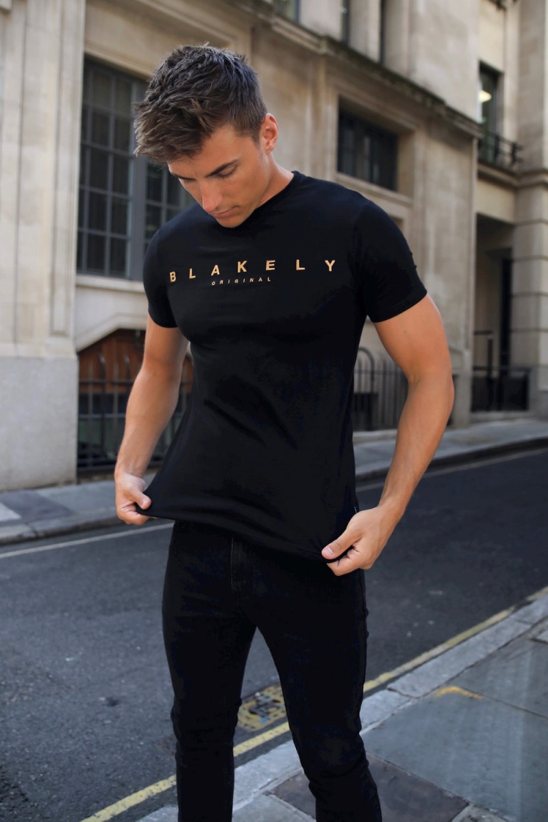 Blakely Goldcross T-Shirt Black | 649-LRVBOG