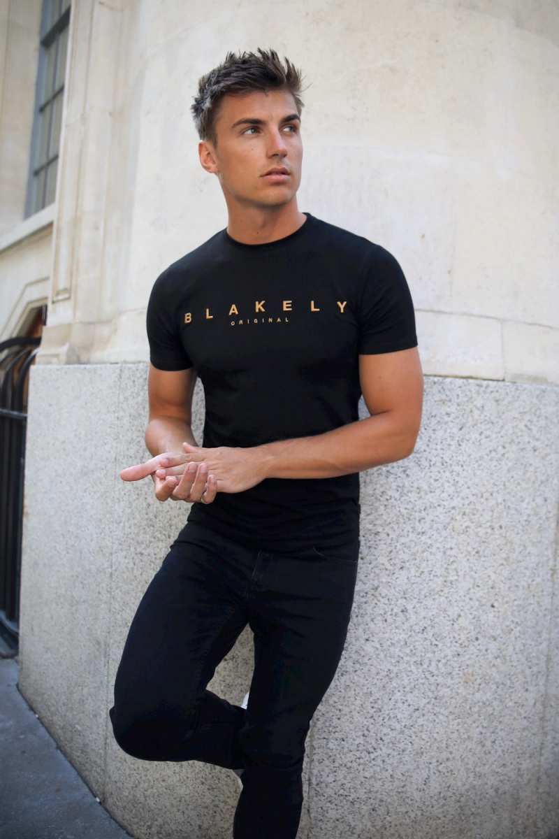 Blakely Goldcross T-Shirt Black | 649-LRVBOG