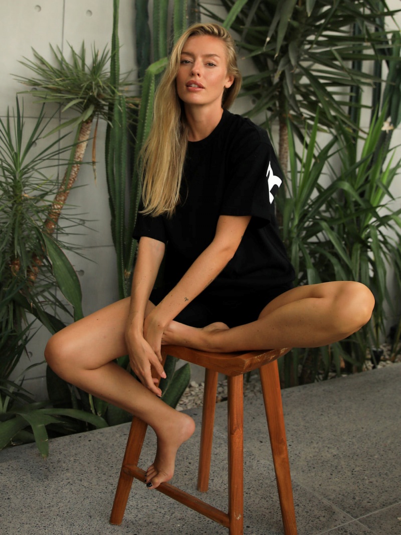 Blakely Isabel Oversized T-Shirt Black | 791-OTUXFK