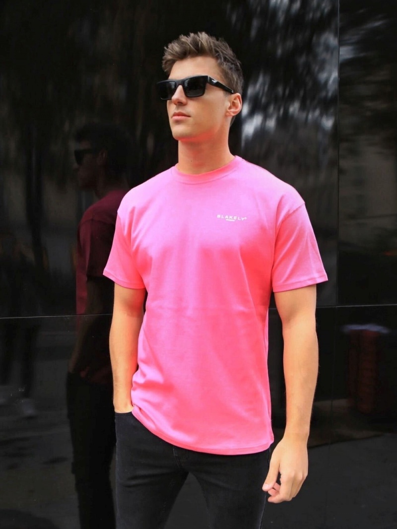 Blakely Members Relaxed T-Shirt Neon Pink | 693-XPYVCI