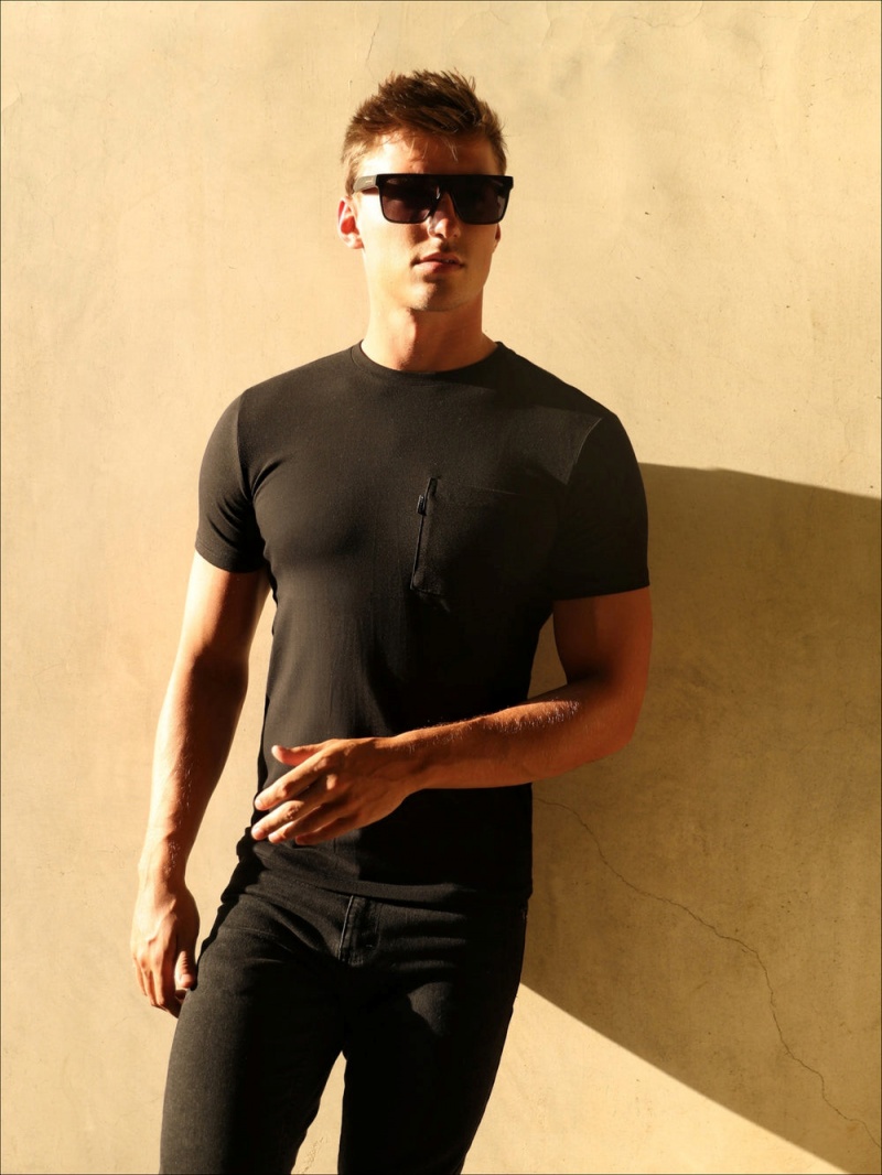 Blakely Pocket T-Shirt Black | 910-GOADVR