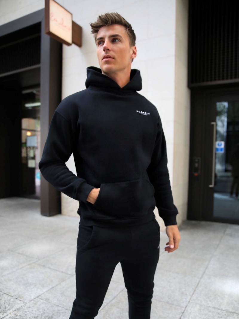 Blakely Universal Relaxed Hoodie Black | 574-MBCFDL