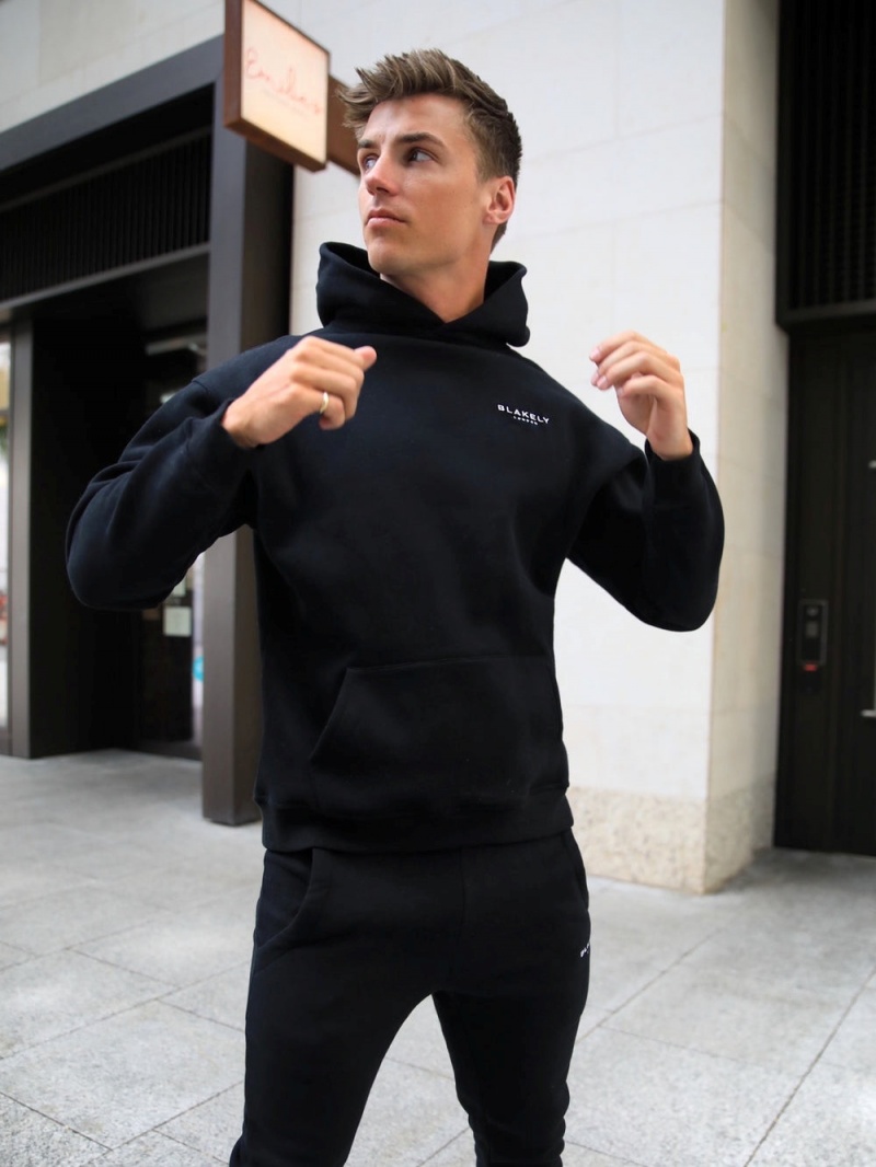 Blakely Universal Relaxed Hoodie Black | 574-MBCFDL