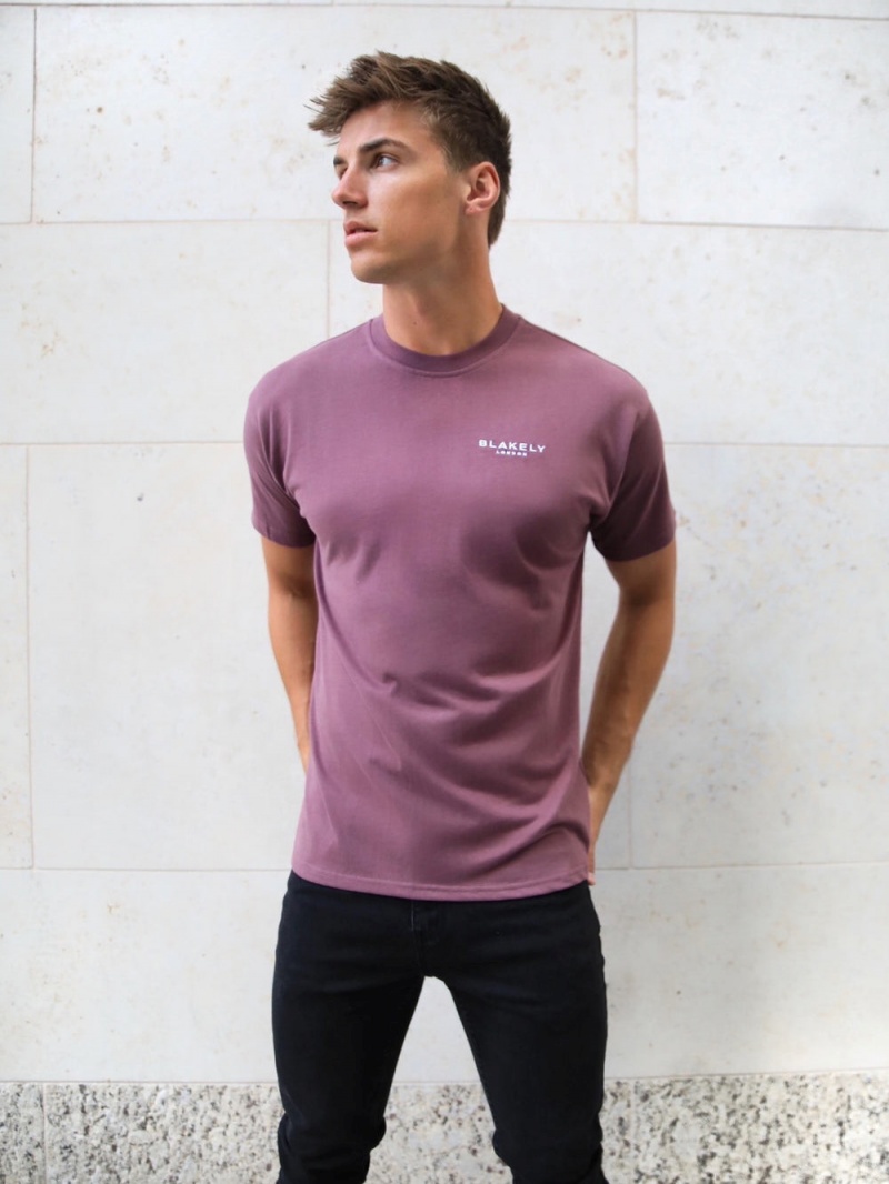 Blakely Universal Relaxed T-Shirt Burgundy | 981-VDBQWN