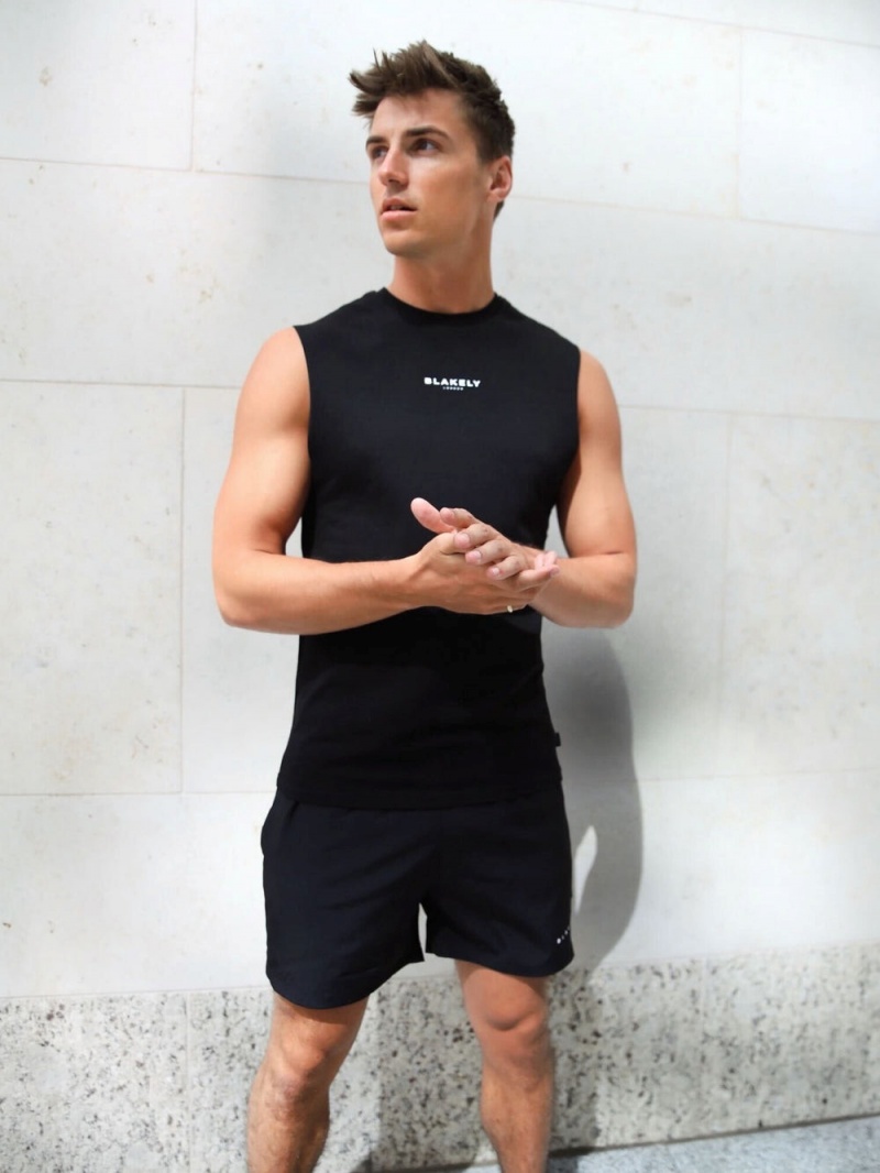 Blakely Universal Sleeveless Tee Black | 582-MEHGLW