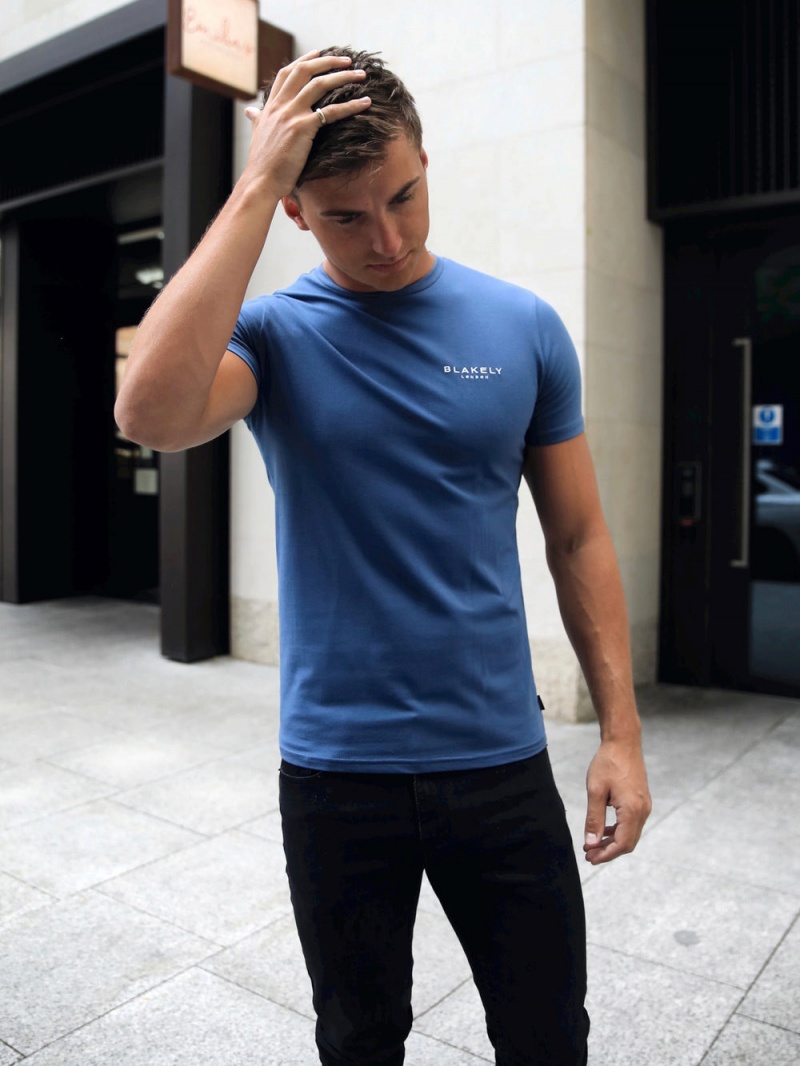 Blakely Universal T-Shirt Blue | 165-YZTHPQ