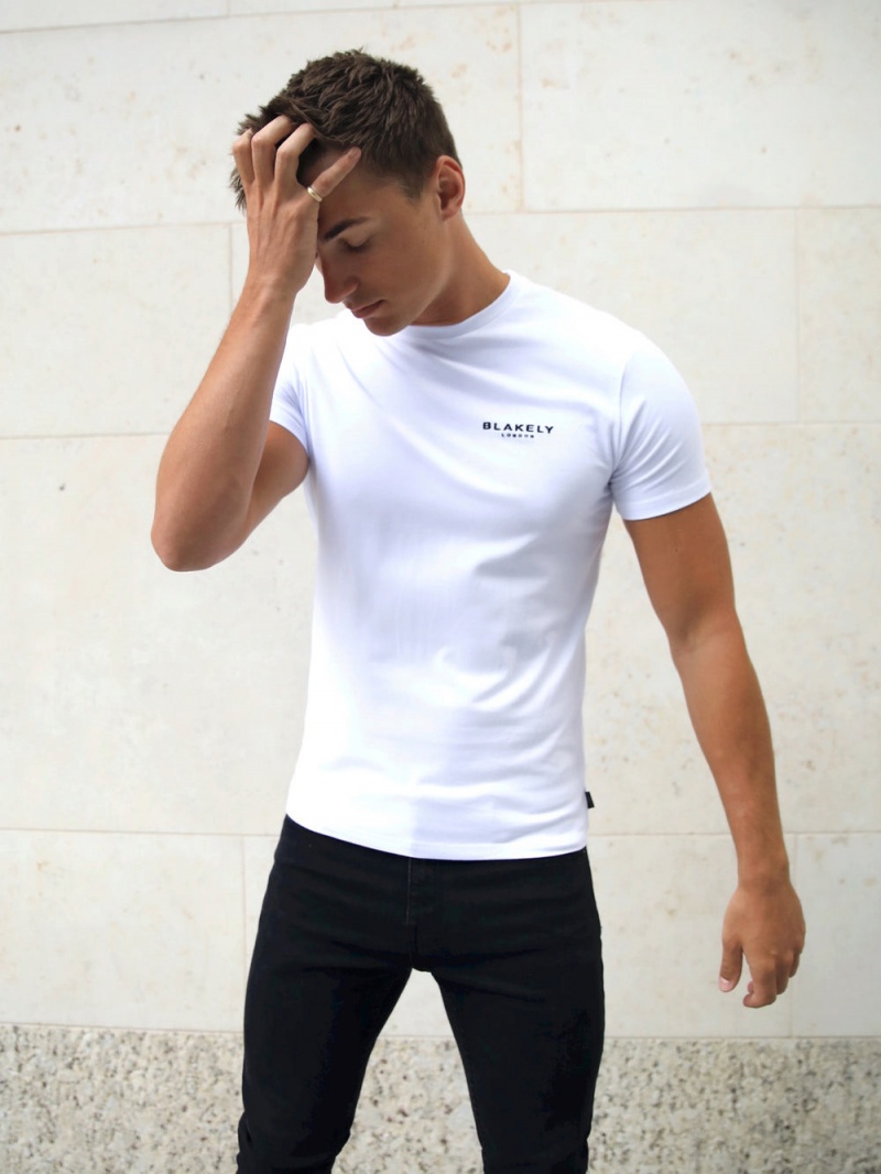 Blakely Universal T-Shirt White | 835-ZXDKUF