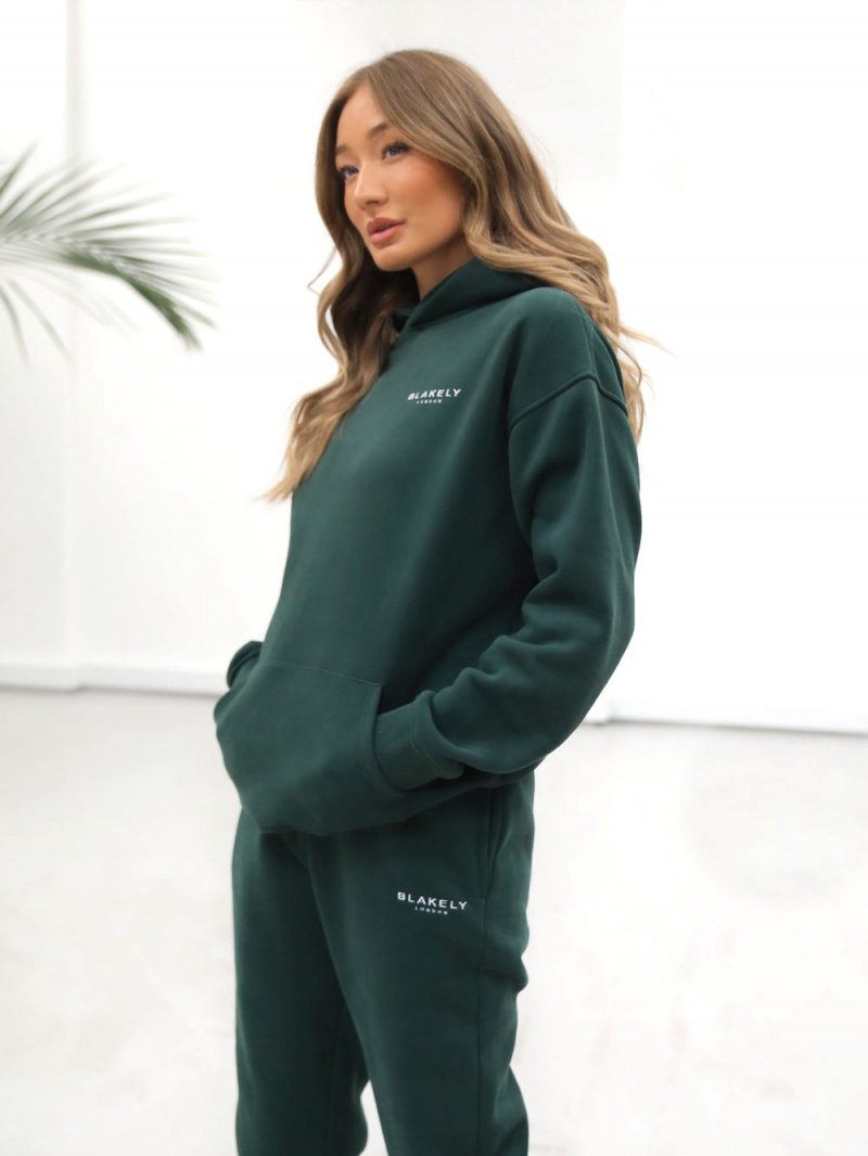 Blakely Universal Women's Relaxed Hoodie Dark Green | 061-AWREOP